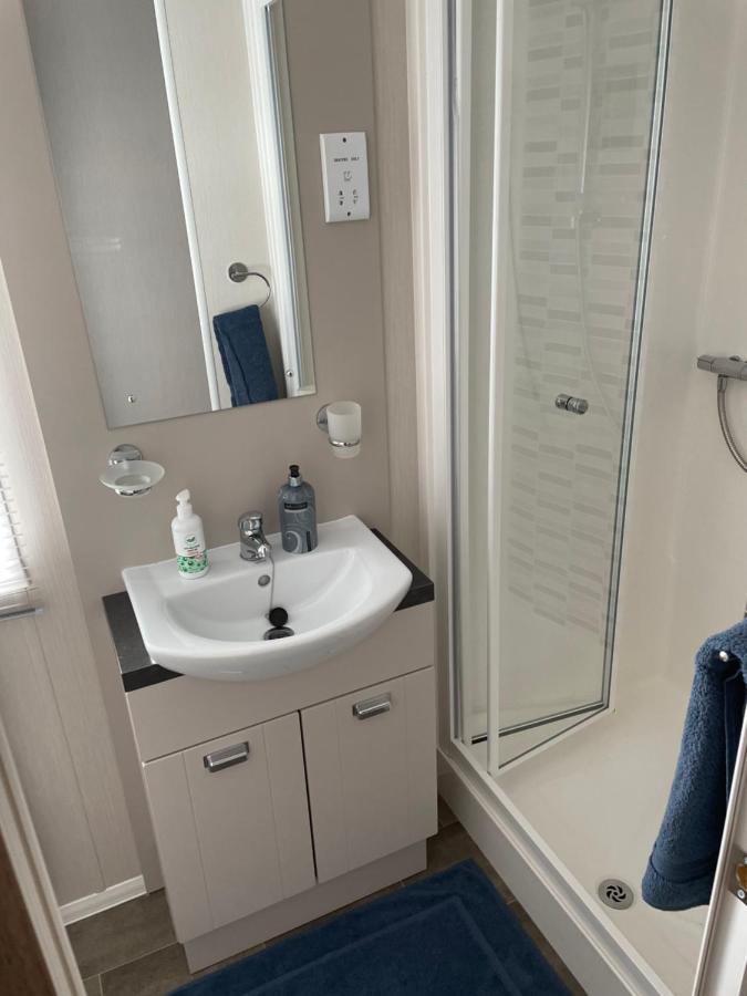 Beautiful 2 Bedroom Lodge With Stunning Views 布莱尔萨罗 外观 照片