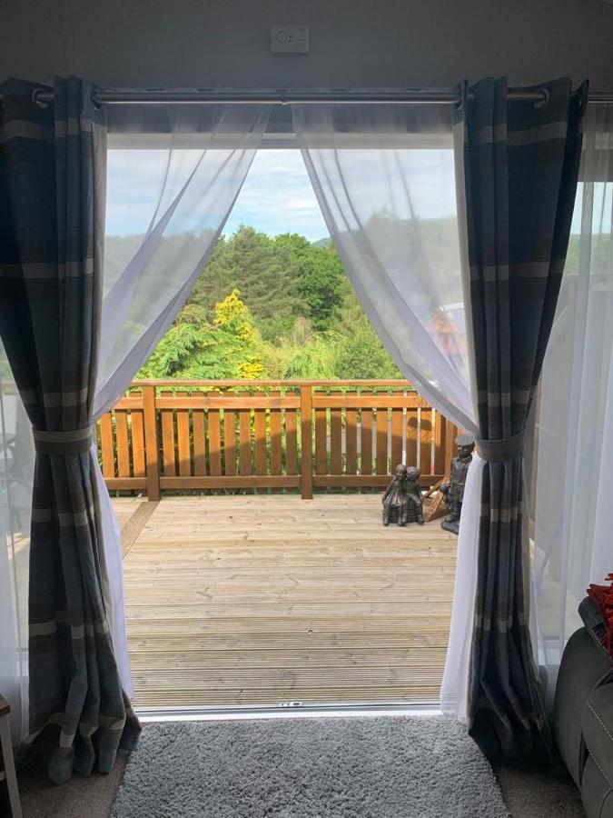 Beautiful 2 Bedroom Lodge With Stunning Views 布莱尔萨罗 外观 照片